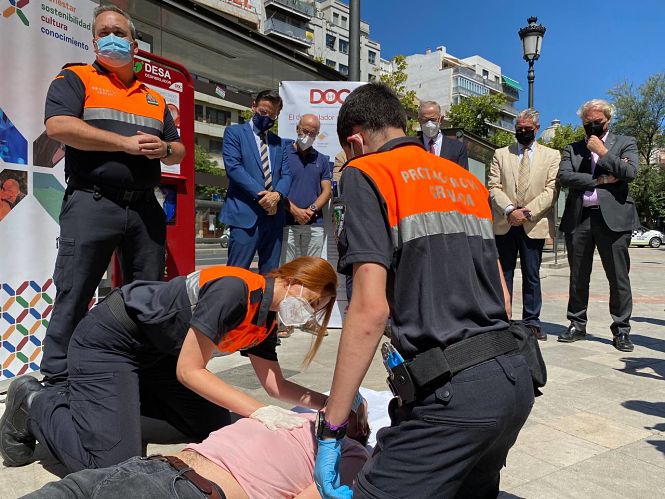 Nuevos desfibriladores en la capital (AYTO. GRANADA)