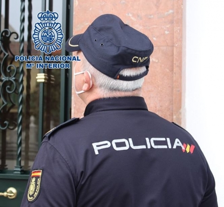 Agentes de la Policía Nacional (POLICÍA NACIONAL) Agentes de la Policía Nacional (POLICÍA NACIONAL)