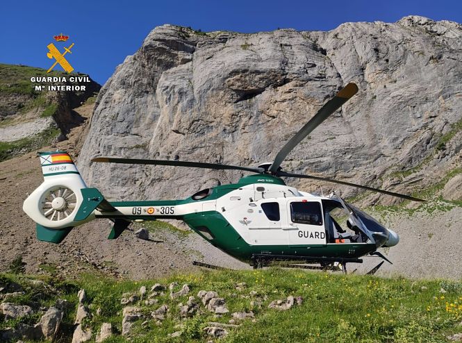 El helicóptero de la Benemérita en un imagen de archivo (GUARDIA CIVIL) 