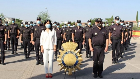 Recibimeinto a los policías alumnos (POLICIA NACIONAL) Recibimeinto a los policías alumnos (POLICIA NACIONAL)