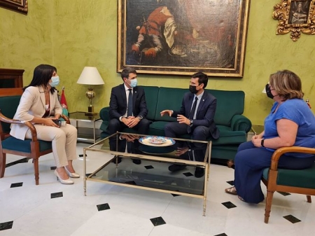Gobierno y Ayuntamiento de Granada estrechan la coordinación ante la llegada de los fondos europeos (DELEGACIÓN DEL GOBIERNO EN ANDALUCÍA) 