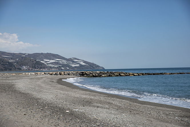 Imagen de una playa granadina (JUNTA) 