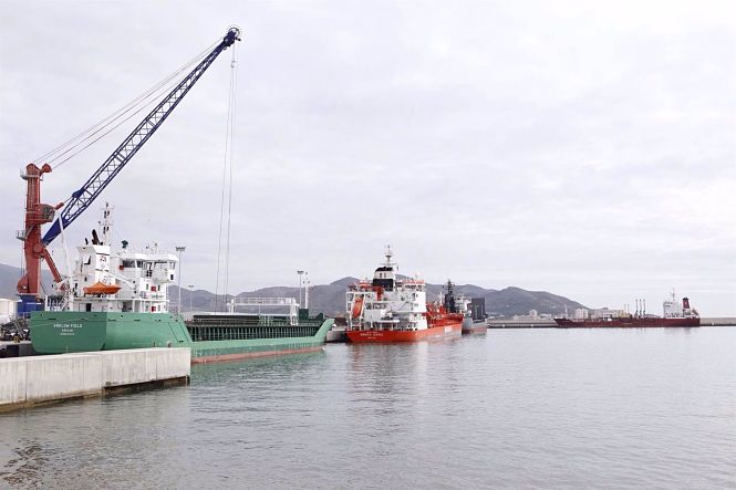 Buques atracados en Motril (AUTORIDAD PORTUARIA) 