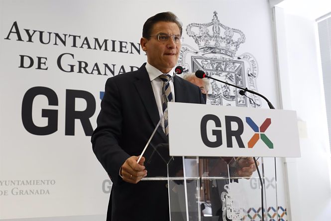 El exalcalde de Granada, Luis Salvador, en una foto de archivo (ÁLEX CÁMARA - EUROPA PRESS) 