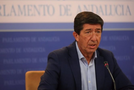 El vicepresidente de la Junta y coordinador autonómico de Cs, Juan Marín, este jueves en rueda de prensa (MARÍA JOSÉ LÓPEZ/EUROPA PRESS) El vicepresidente de la Junta y coordinador autonómico de Cs, Juan Marín, este jueves en rueda de prensa (MARÍA JOSÉ LÓPEZ/EUROPA PRESS)