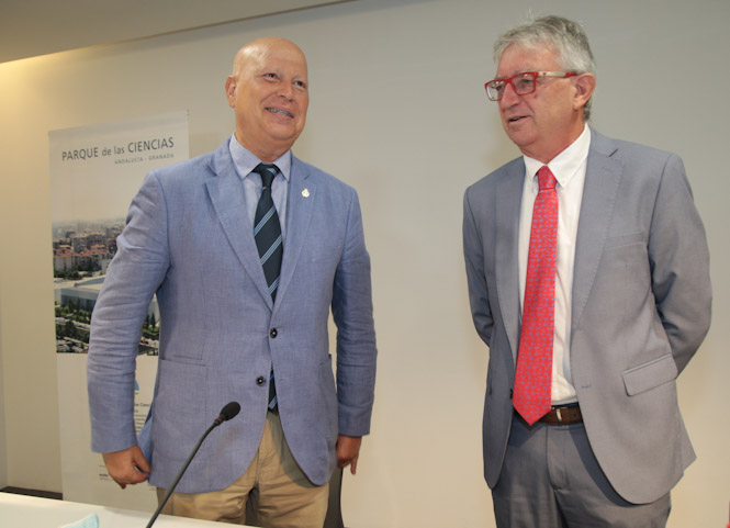 Javier Imbroda junto a Luis Alcalá (PARQUE DE LAS CIENCIAS) 
