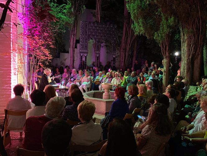 Sesión del ciclo `Poesía en el Jardín` en Granada, en imagen de archivo (JUNTA DE ANDALUCÍA) 