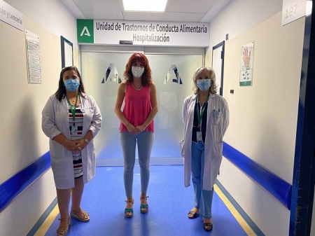 La presidenta de la Asociación TCA Andalucía, Patricia Cervera, visita la nueva unidad especializada en TCA (ASOCIACIÓN TCA ANDALUCÍA) La presidenta de la Asociación TCA Andalucía, Patricia Cervera, visita la nueva unidad especializada en TCA (ASOCIACIÓN TCA ANDALUCÍA)