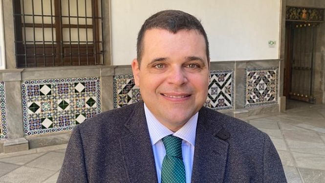 El portavoz de VOX en el Ayuntamiento de Granada, Onofre Miralles (VOX)