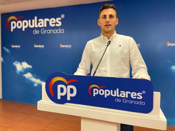El vicesecretario y parlamentario del Partido Popular de Granada, Rafael Caracuel (PP) 