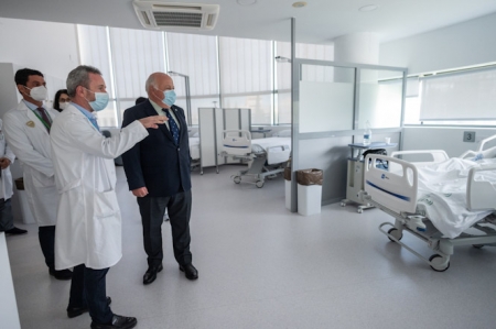 Visita de Jesús Aguirre a la unidad de Ictus (JUNTA) Visita de Jesús Aguirre a la unidad de Ictus (JUNTA)