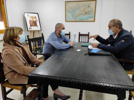 Imagen de la visita al Ayuntamiento de Ventas de Huelma (JUNTA) Imagen de la visita al Ayuntamiento de Ventas de Huelma (JUNTA)