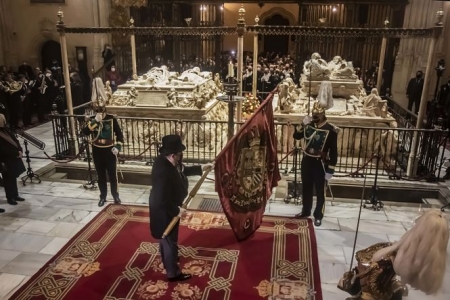 Tremolación del estandarte de Castilla por parte de Sebastián Pérez (JOSÉ VELASCO) Tremolación del estandarte de Castilla por parte de Sebastián Pérez (JOSÉ VELASCO)