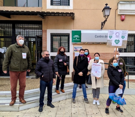 Concentración en el Centro de Salud de Atarfe (PODEMOS) Concentración en el Centro de Salud de Atarfe (PODEMOS)