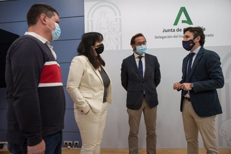 Rueda de prensa sobre bus metropolitano de Atarfe (JUNTA) Rueda de prensa sobre bus metropolitano de Atarfe (JUNTA)