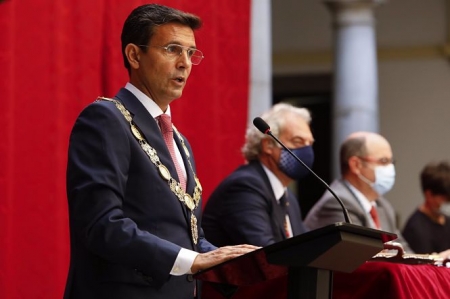Francisco Cuenca durante su toma de posesión como alcalde (ÁLEX CÁMARA /EUROPA PRESS) 
