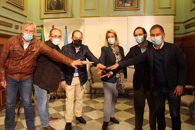Rueda de prensa sobre la manifestación en la capital por las infraestructuras de la costa en Granada (AYUNTAMIENTO)
