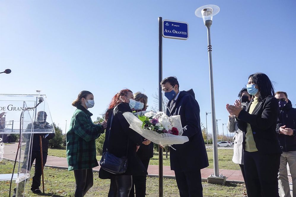 El Ayuntamiento inaugura un parque en honor a Ana Orantes, el pasado noviembre (AYUNTAMIENTO DE GRANADA)