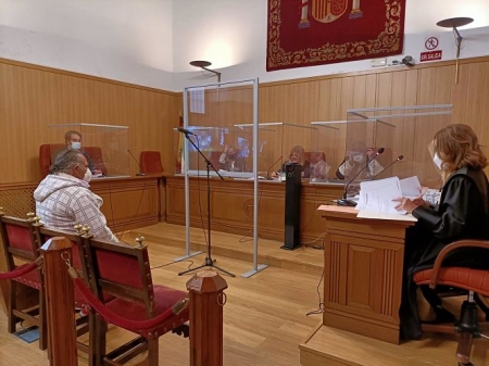 Primera sesión del juicio, el 1 de diciembre de 2021, en la Sección Segunda de la Audiencia de Granada (EUROPA PRESS) Primera sesión del juicio, el 1 de diciembre de 2021, en la Sección Segunda de la Audiencia de Granada (EUROPA PRESS)