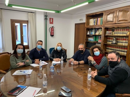 Imagen de la reunión (AYTO. LA ZUBIA) Imagen de la reunión (AYTO. LA ZUBIA)