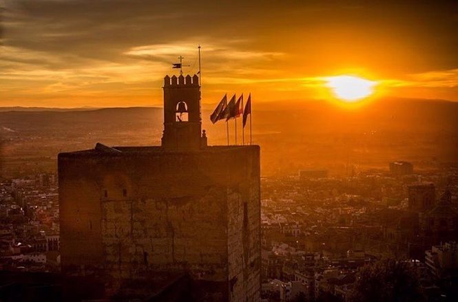 Torre de la Vela de la Alhambra (PATRONATO DE LA ALHAMBRA Y EL GENERALIFE) 