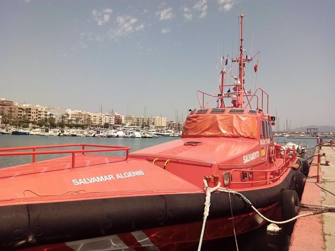 Salvamar Algenib atracada en su base de Garrucha (Almería), en imagen de archivo 8SALVAMENTO MARÍTIMO)