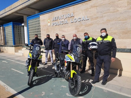 Presentación de las nuevas motocicletas (AYTO. GUADIX) Presentación de las nuevas motocicletas (AYTO. GUADIX)