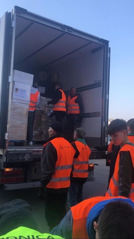 Guardias Civiles Solidario Comienza la descarga de material humanitario en Polonia (ASOCIACIACIÓN GUARDIAS CIVILES SOLIDARIOS) Guardias Civiles Solidario Comienza la descarga de material humanitario en Polonia (ASOCIACIACIÓN GUARDIAS CIVILES SOLIDARIOS)