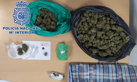Imagen de la droga incautada (POLICÍA NACIONAL) Imagen de la droga incautada (POLICÍA NACIONAL)