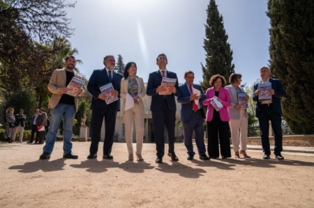 Pacto firmado en el Carmen de los Martires (AYTO. GRANADA) Pacto firmado en el Carmen de los Martires (AYTO. GRANADA)