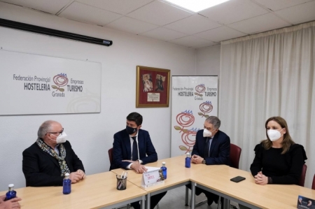 Imagen de la reunión con Federación Empresas turísticas (JUNTA) Imagen de la reunión con Federación Empresas turísticas (JUNTA)