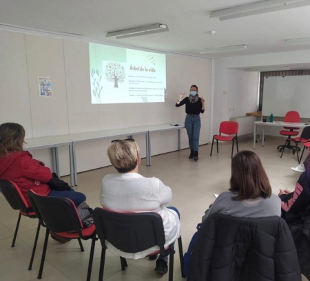 Taller de autoestima y cualificación profesional para mujeres que se celebra en La Zubia (AYTO. LA ZUBIA) Taller de autoestima y cualificación profesional para mujeres que se celebra en La Zubia (AYTO. LA ZUBIA)