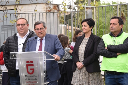 El presidente de Diputación, José Entrena, da la bienvenida a los escolares (R. MARTÍNEZ/ DIPGRA) El presidente de Diputación, José Entrena, da la bienvenida a los escolares (R. MARTÍNEZ/ DIPGRA)