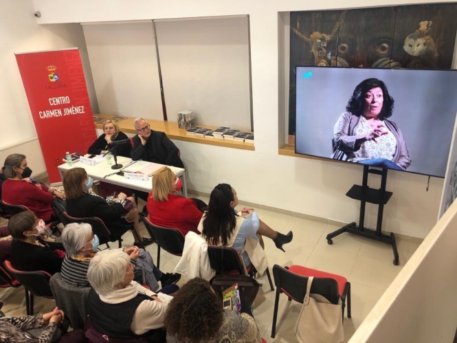 Conferencia del escritor  Sergio Berbel Leyva sobre Almudena Grandes (AYTO. LA ZUBIA) 