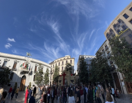 Cruz de la Plaza del Carmen(AYUNTAMIENTO DE GRANADA) Cruz de la Plaza del Carmen(AYUNTAMIENTO DE GRANADA)