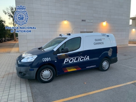 Furgón policial (POLICÍA NACIONAL) Furgón policial (POLICÍA NACIONAL)