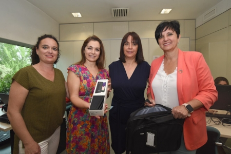 Entrega de los equipos tecnológicos (R. MARTÍNEZ/ DIPGRA)