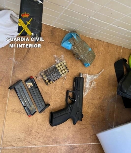 Imagen del arma incautada (GUARDIA CIVIL) Imagen del arma incautada (GUARDIA CIVIL)