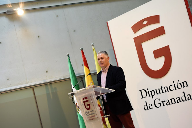 El Diputado de Obras Públicas, José María Villegas (DIPGRA)