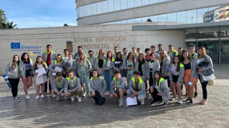 Recepción a los estudiantes (DIPGRA)