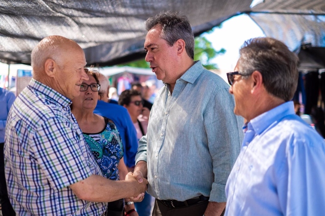Espadas se compromete con la `estabilización` del personal de la Junta y acusa a Moreno de `engañar` al colectivo (PEPO HERRERA/PSOE-A) 