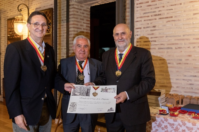  Francisco Martínez, a la derecha, junto a Enrique Fink y José Luis Martín Montesinos (JUAN PEIRÓ)