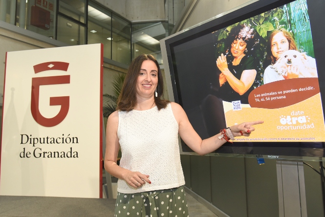 Maria del Carmen Fernández ha presentado la campaña R. MARTÍNEZ / DIPGRA)
