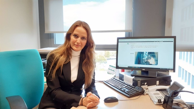  La delegada territorial de Empleo, Formación y Trabajo Autónomo de la Junta en Granada, Virginia Fernández, en imagen de archivo (JUNTA)