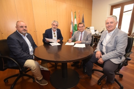 Imagen de la visita a Órgiva (R. MARTÍNEZ / DIPGRA)