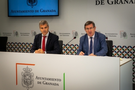 César Dïaz y Luis González en rueda de prensa (PP) César Dïaz y Luis González en rueda de prensa (PP)