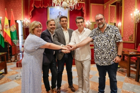 PSOE y UP han llegado a un acuerdo para el presupuesto municipal (JAVIER ALGARRA / AYUNTAMIENTO) PSOE y UP han llegado a un acuerdo para el presupuesto municipal (JAVIER ALGARRA / AYUNTAMIENTO)