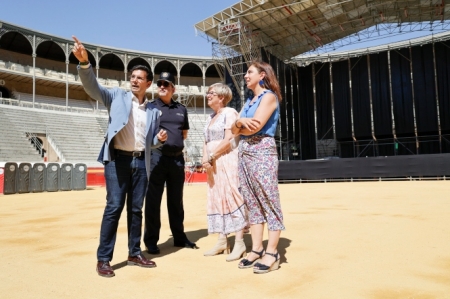 Visita al plan de seguridad del concierto de Rosalia (JAVIER ALGARRA /AYUNTAMIENTO) Visita al plan de seguridad del concierto de Rosalia (JAVIER ALGARRA /AYUNTAMIENTO)