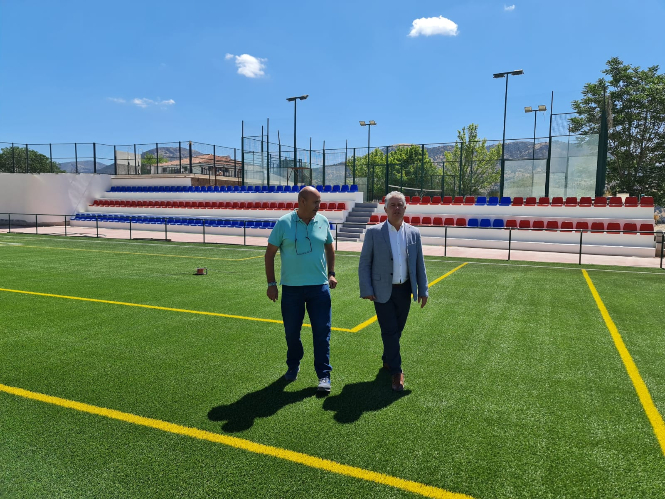 Visita al campo de fútbol de Colomera (DIPGRA) 