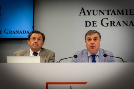 Carlos Ruiz Cosano y Francisco Fuentes en rueda de prensa (PP) Carlos Ruiz Cosano y Francisco Fuentes en rueda de prensa (PP)